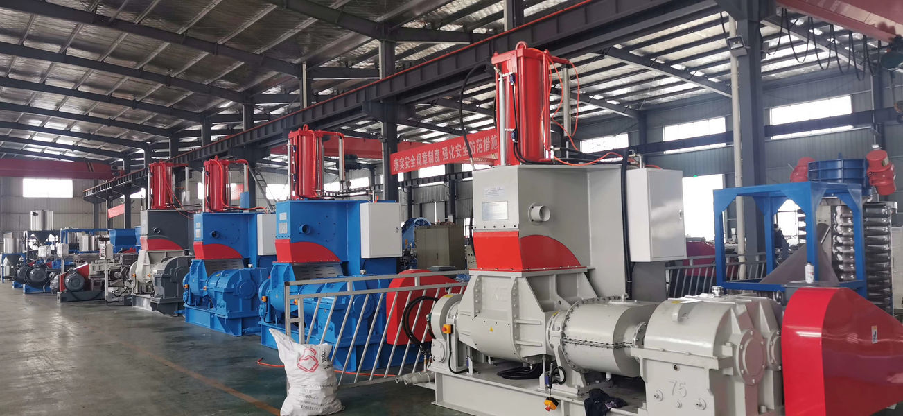 QINGDAO SHENGHUALONG RUBBER MACHINERY CO.,LTD linea di produzione del produttore