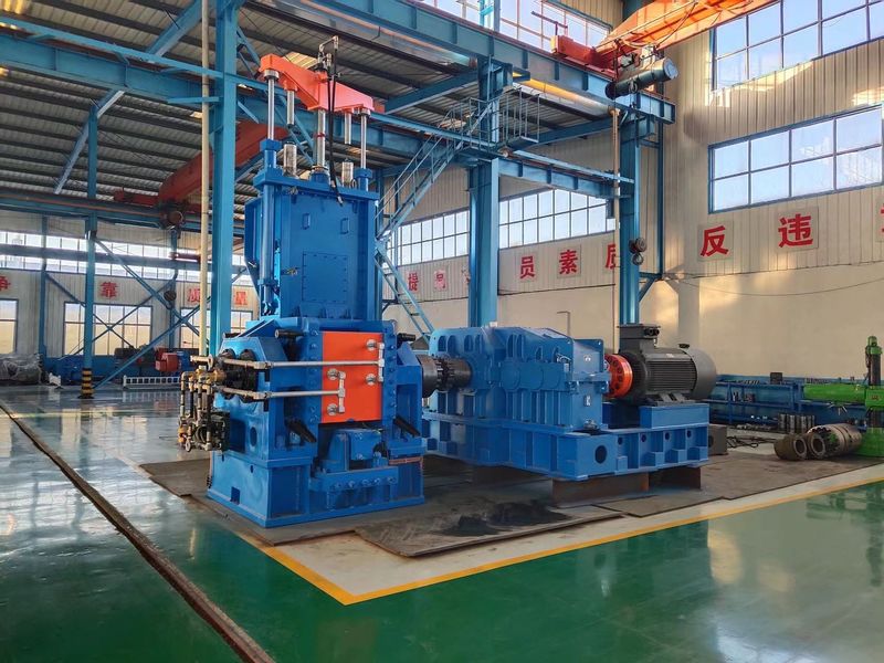 QINGDAO SHENGHUALONG RUBBER MACHINERY CO.,LTD linea di produzione del produttore